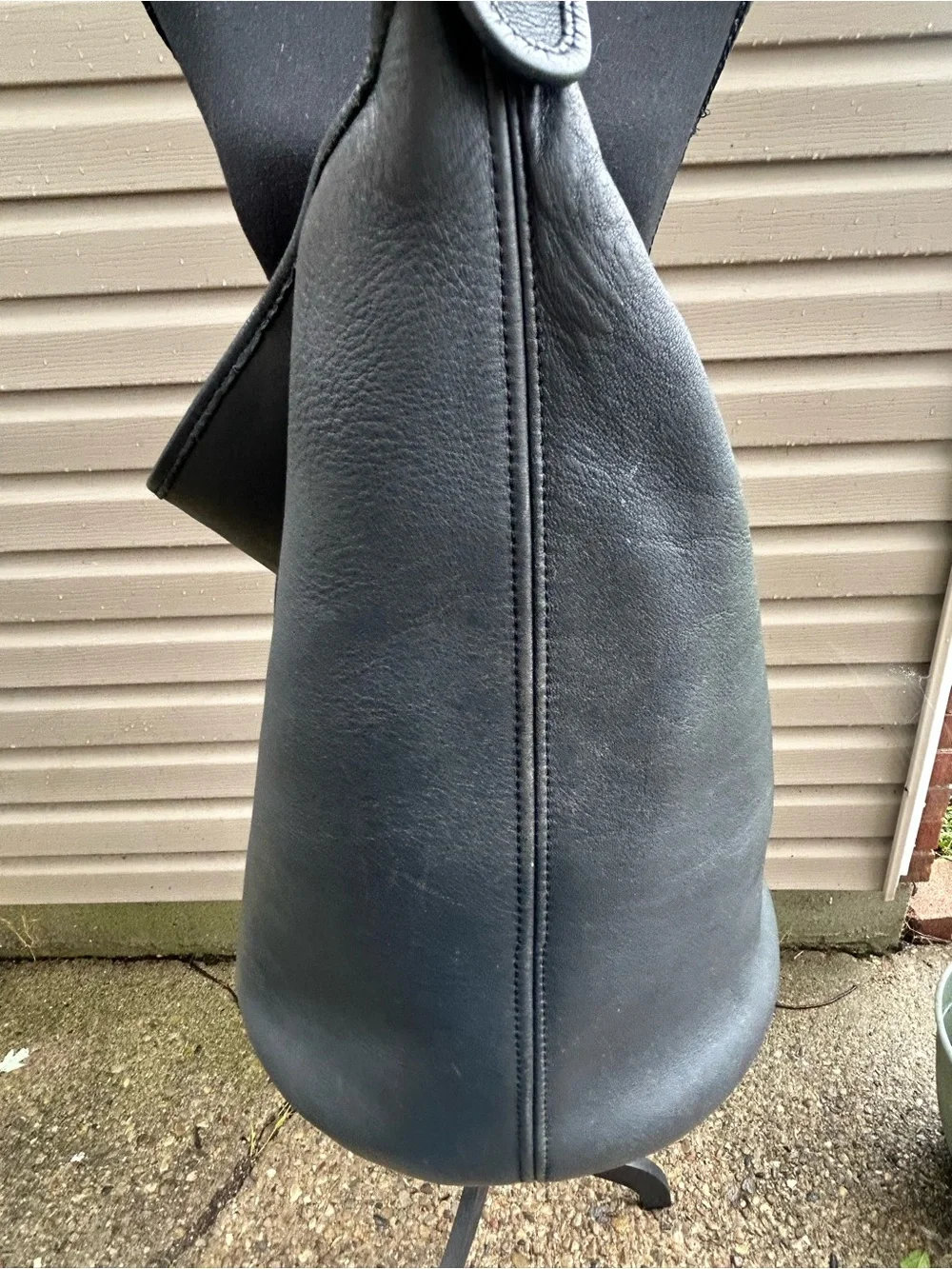 Vintage 1995 Coach Duffle Sac #9085 Black Glove Tanned Leather Made in USA